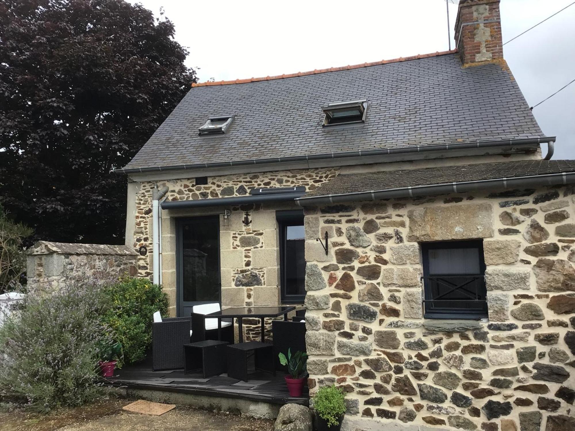 Maison En Pierre A La Campagne Proche De La Mer Plourhan Bagian luar foto